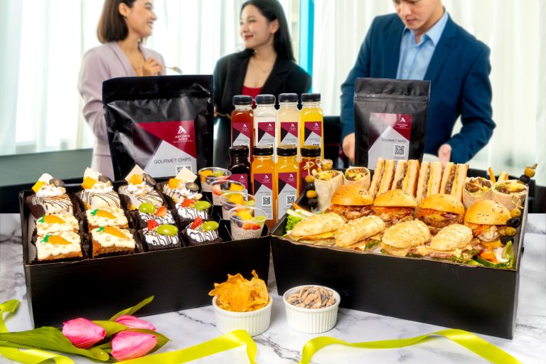 Read more about the article The Scrumptious Treats from Astoria-ACES’ Corporate Take-aways That are Perfect for Your Next Meeting 